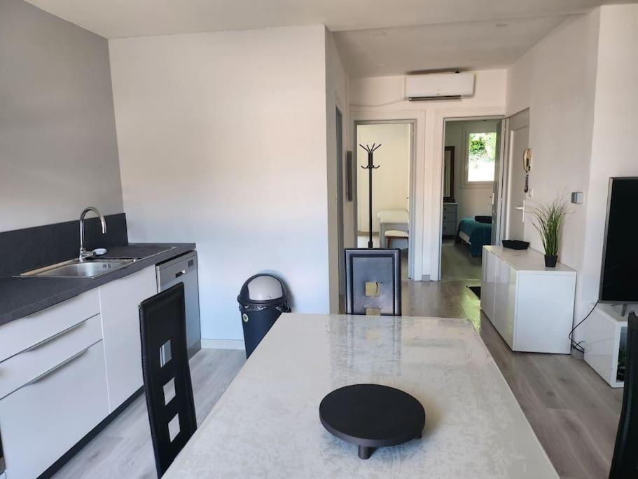 Appartement Sandonato Clermont-lʼHérault Exterior foto